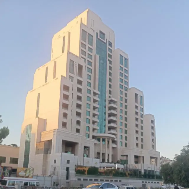 استثمار وحلول أعمال